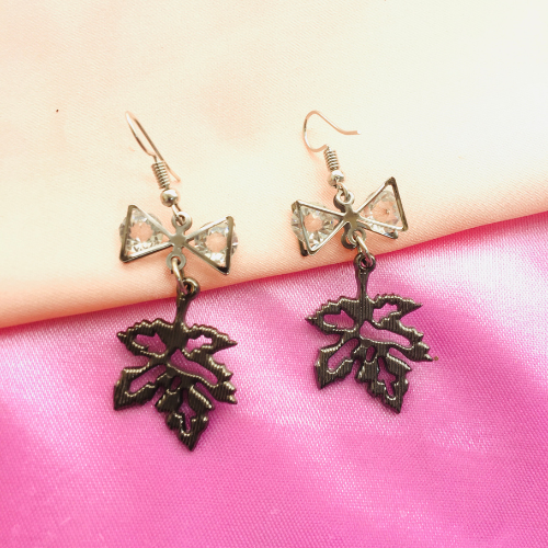 Maple Leaf Fashion Jewelery (DESIGN 685)