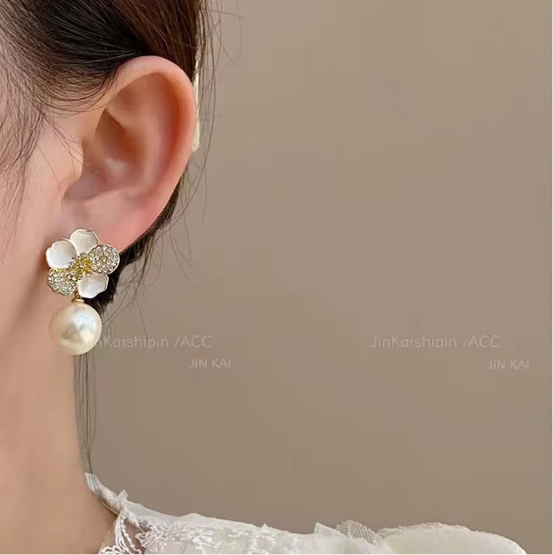 Amazing Korean Jewelry For Women (DESIGN 1678)