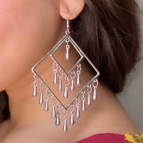 Concentric Diamond Oxidised Jhumki (DESIGN 06)