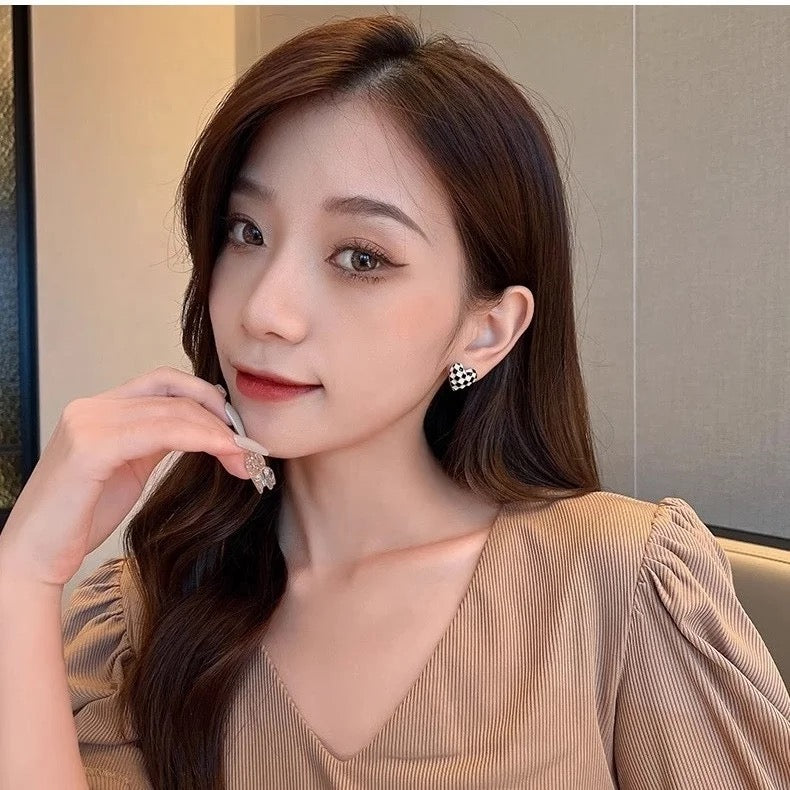 Amazing Korean Jewelry For Women (DESIGN 6111)