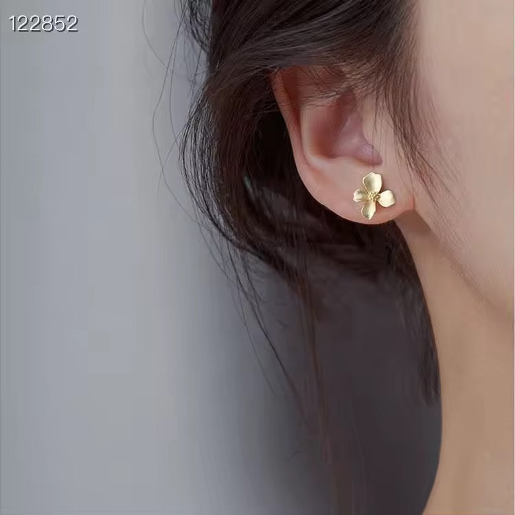 Amazing Korean Jewelry For Women (DESIGN 6442)