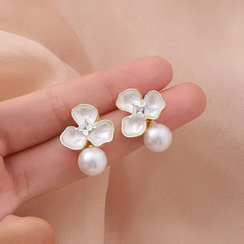 Amazing Korean Jewelry For Women (DESIGN 6577)