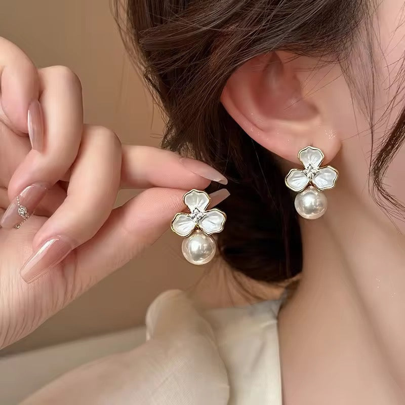 Amazing Korean Jewelry For Women (DESIGN 6577)