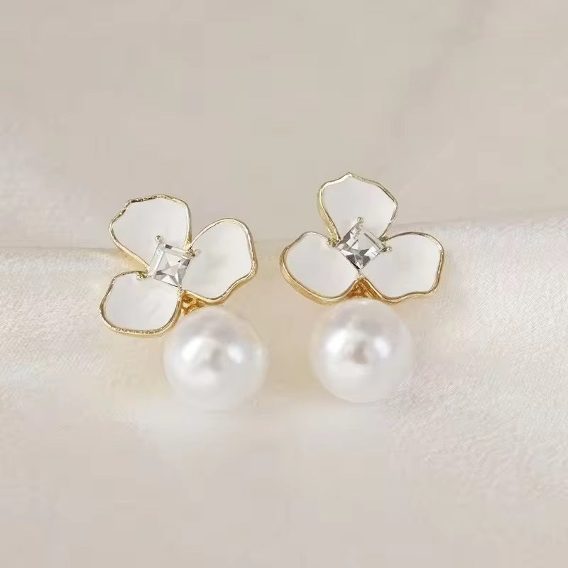 Amazing Korean Jewelry For Women (DESIGN 6577)