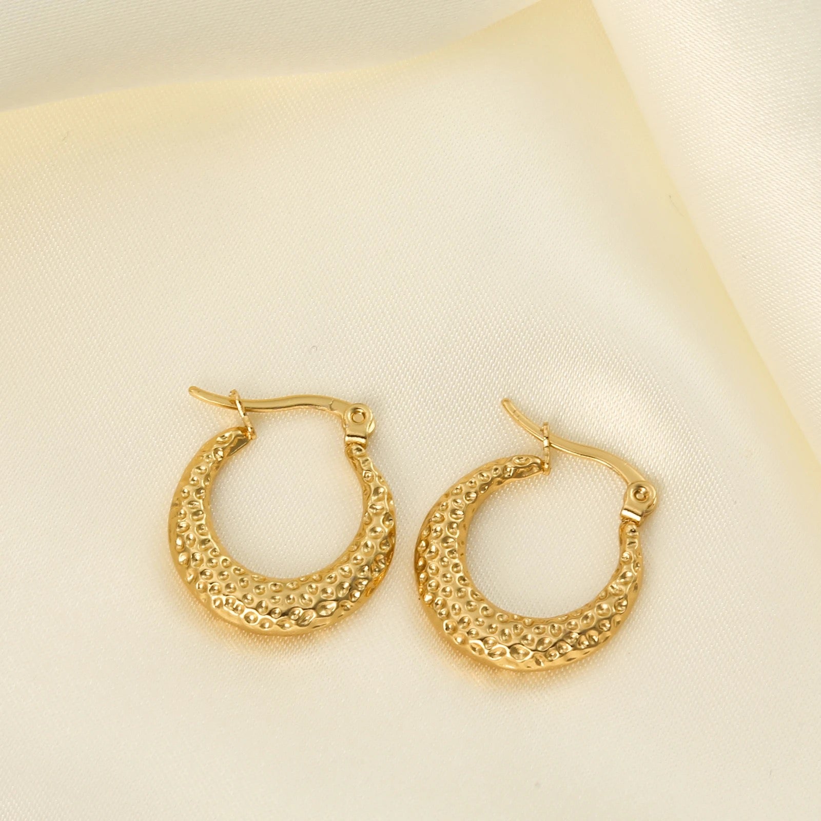 Anti Tarnish Korean Jewelry For Women (DESIGN 5077)