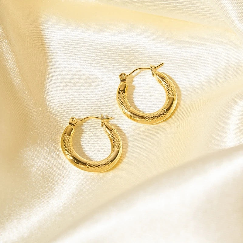 Anti Tarnish Korean Jewelry For Women (DESIGN 5083)