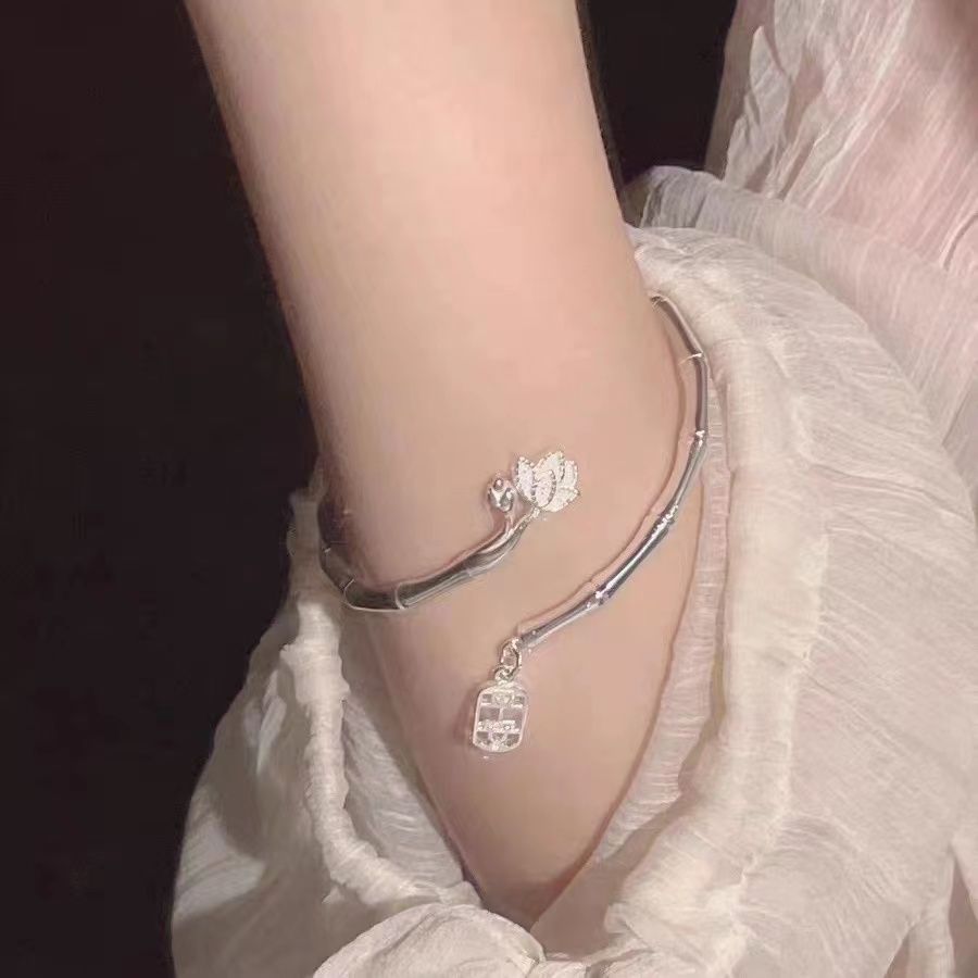 Amazing Korean Jewelry For Women (DESIGN 2043)