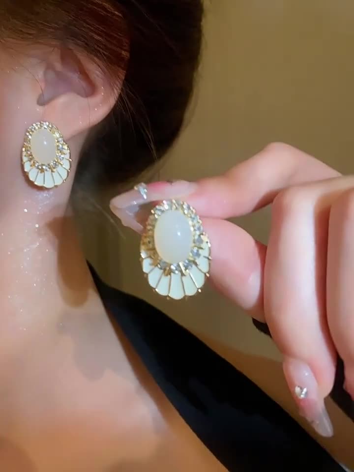 Amazing Korean Jewelry For Women (DESIGN 2050)
