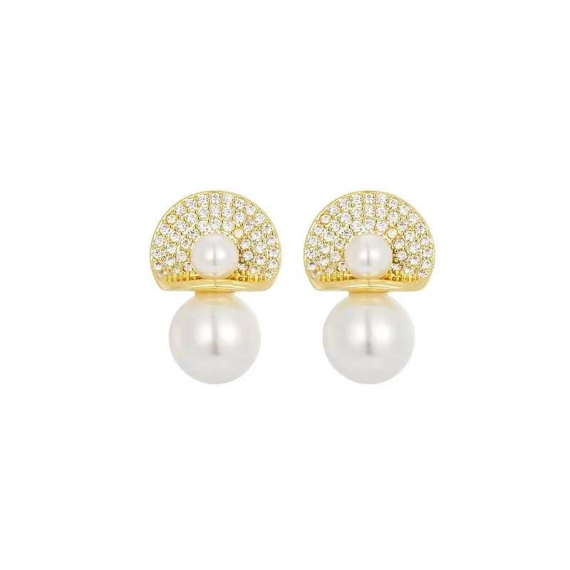Golden Pearl Elegance Studs (DESIGN 1002)