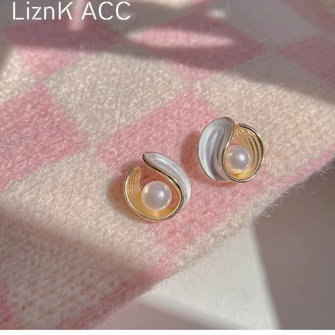 Amazing Korean Jewelry For Women (DESIGN 1050)