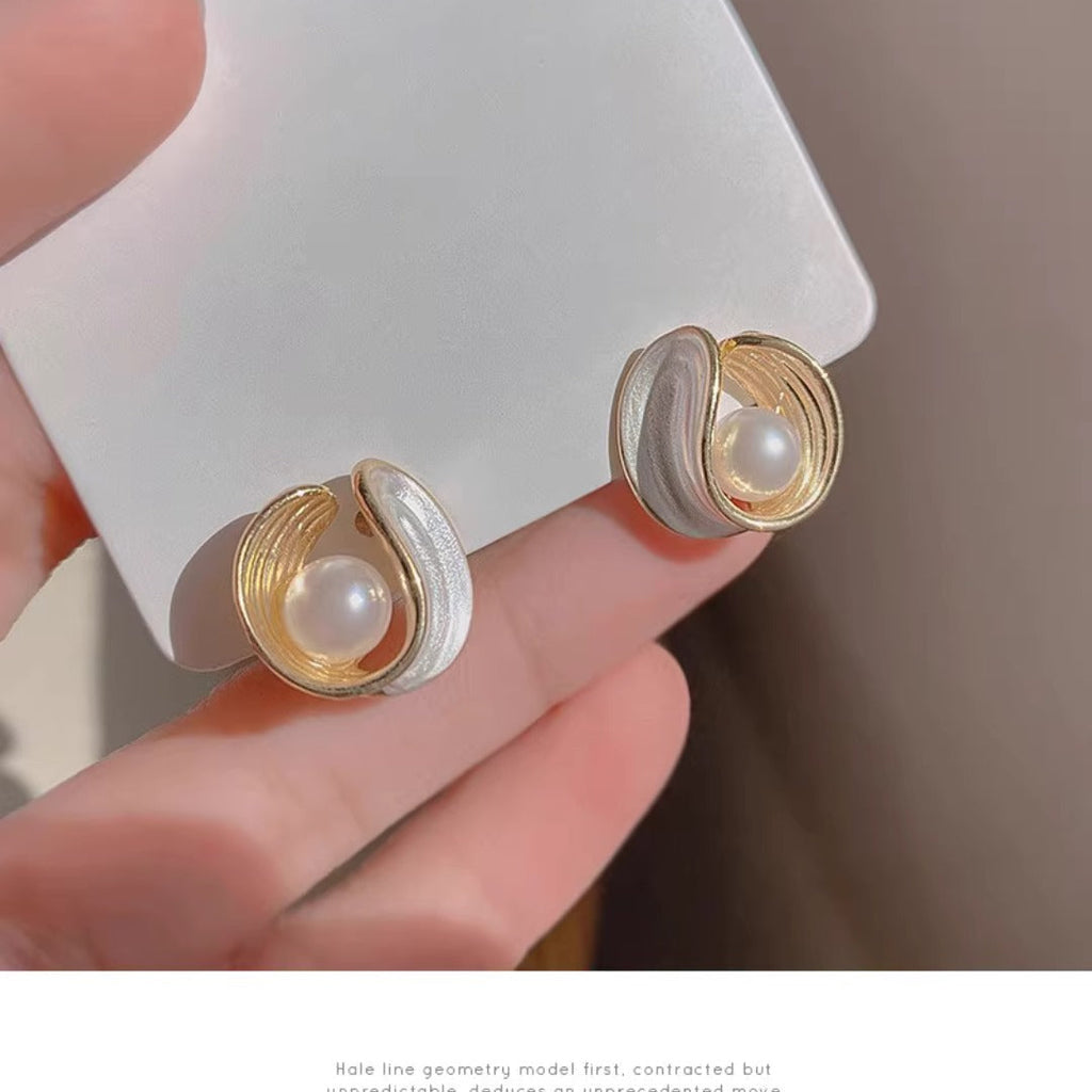 Amazing Korean Jewelry For Women (DESIGN 1050)