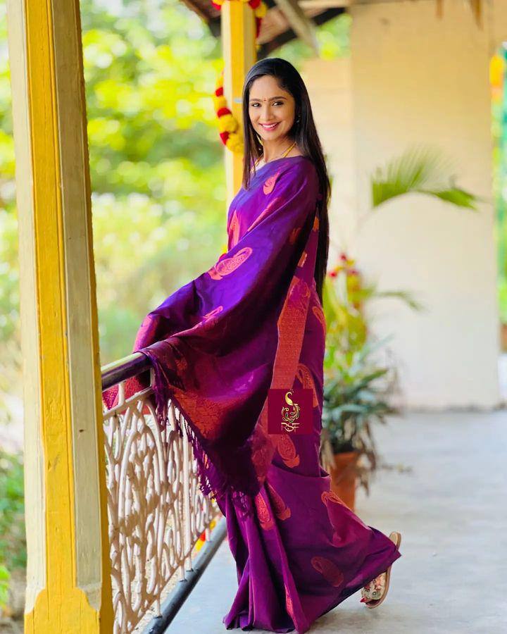 Shubh Banarasi Sarees
