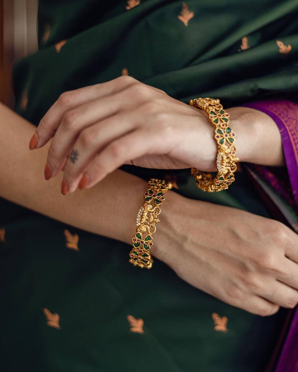 Shubh Lichi Slik Banarasi Saree