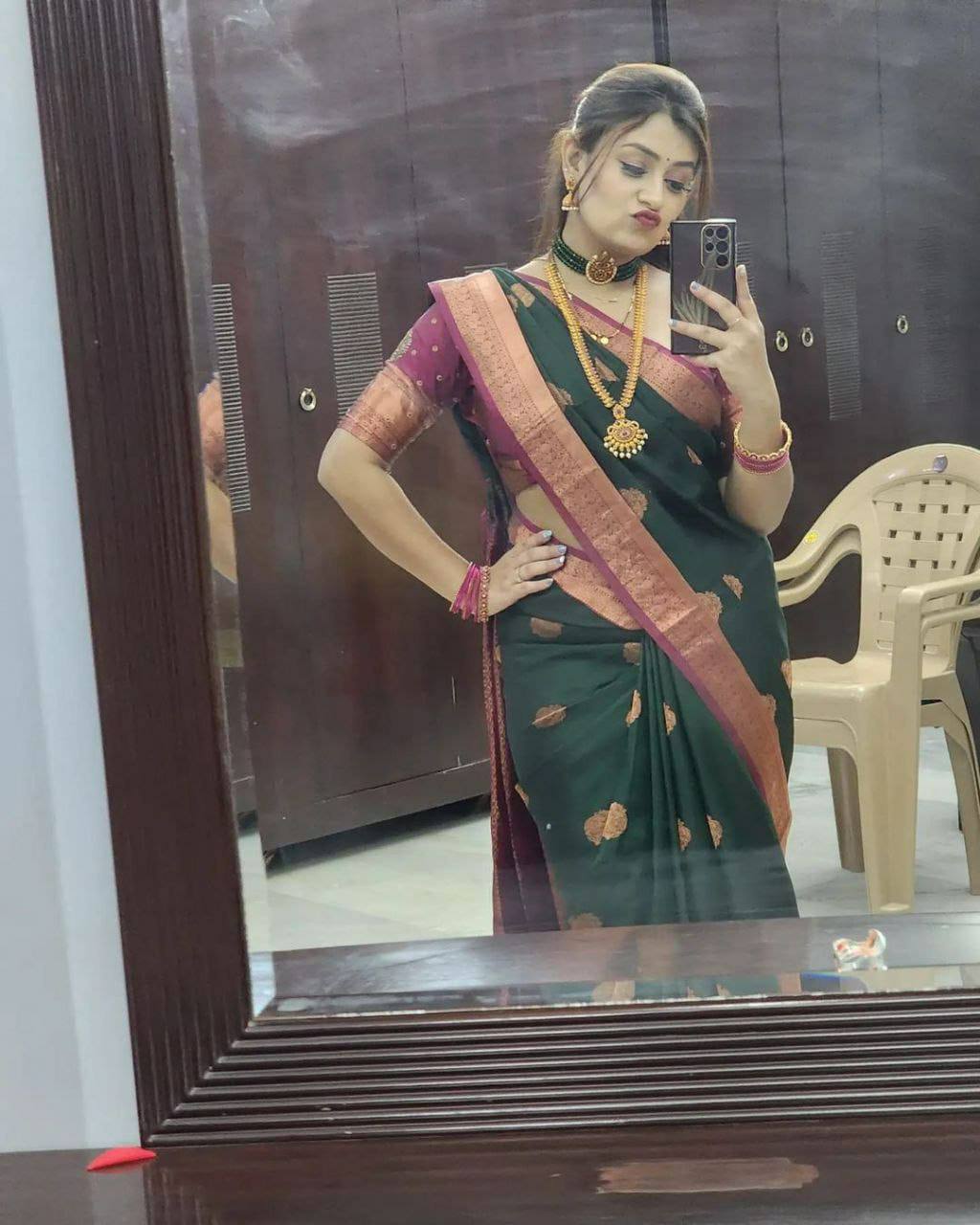 Shubh Lichi Slik Banarasi Saree