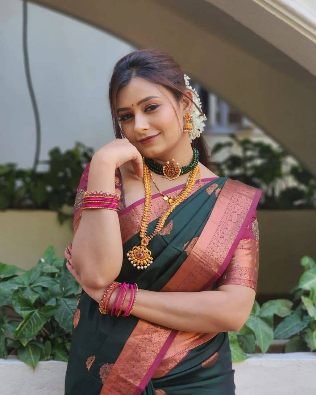 Shubh Lichi Slik Banarasi Saree